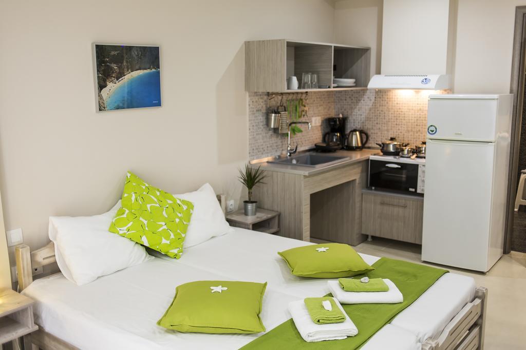 Zonita Guest House Nea Plagia Exteriör bild